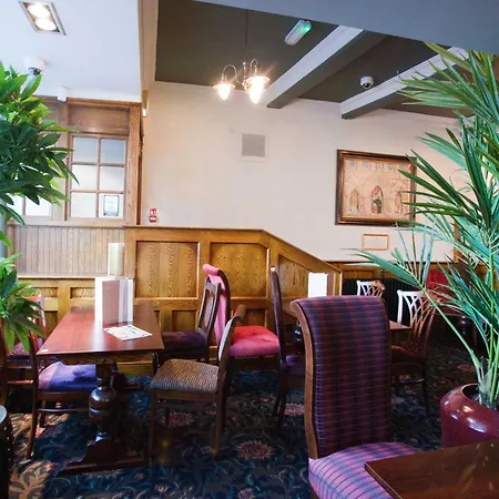 فندق The Unicorn Wetherspoon 2*