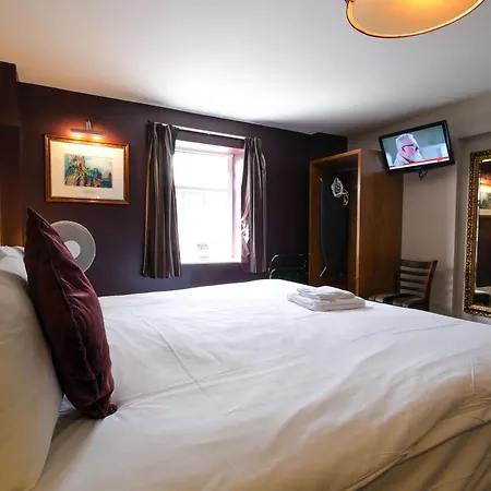 The Unicorn Wetherspoon 2* ريبون