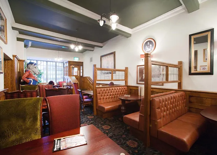The Unicorn Wetherspoon 2* Ripon