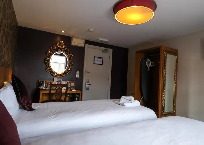 The Unicorn Wetherspoon 2*