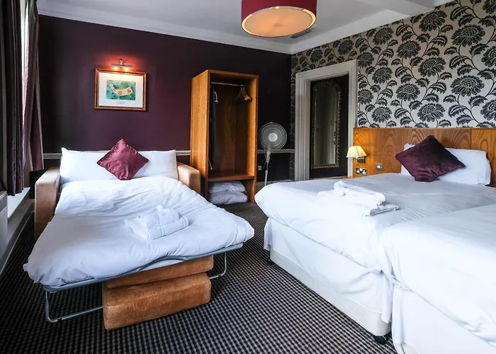 The Unicorn Wetherspoon Hotel 2*