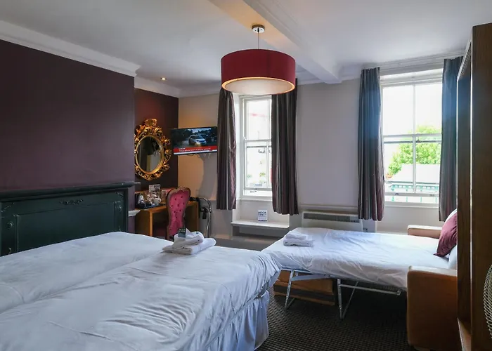 The Unicorn Wetherspoon Hotel 2*